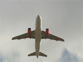 Un avión en mi jardín. Fotograma